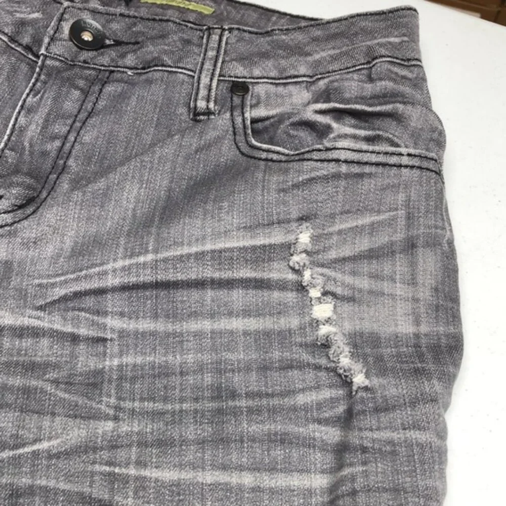 KENSIE GRAY JENNIFER STRAIGHT LEG JEANS 30x32 ⭐️